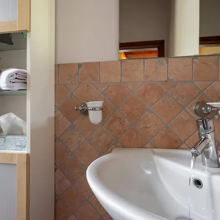 Cascina Galarin * Castagnole delle Lanze