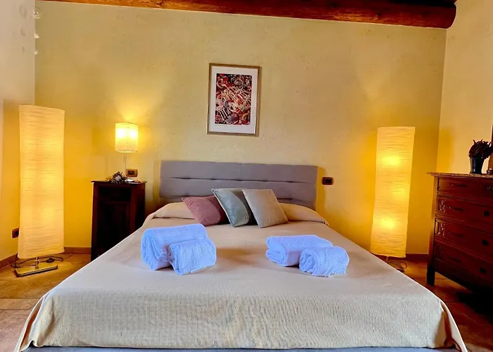 Cascina Galarin بيت للعطل